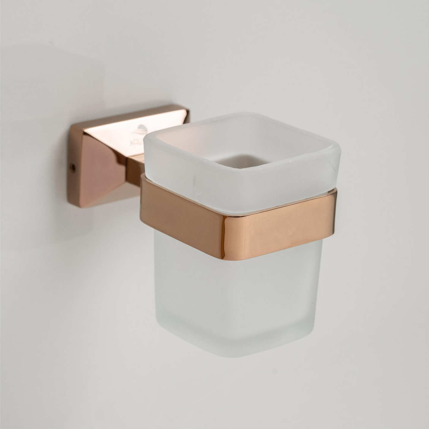 Tumble Holder | Glass | Brill Series